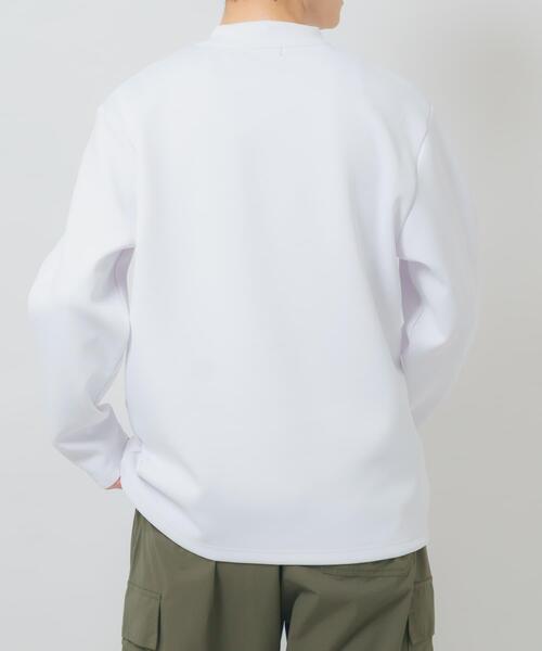 ITEMS URBANRESEARCH(アイテムズ アーバンリサーチ)の「調温機能 ストレッチダンボールプルオーバー(スウェット・メンズ・ブラック/ホワイト/チャコールグレー・LARGE/MEDIUM)」の6枚目の写真