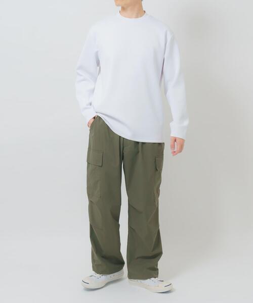 ITEMS URBANRESEARCH(アイテムズ アーバンリサーチ)の「調温機能 ストレッチダンボールプルオーバー(スウェット・メンズ・ブラック/ホワイト/チャコールグレー・LARGE/MEDIUM)」の13枚目の写真