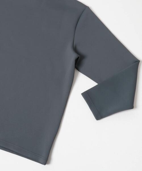 ITEMS URBANRESEARCH(アイテムズ アーバンリサーチ)の「調温機能 ストレッチダンボールプルオーバー(スウェット・メンズ・ブラック/ホワイト/チャコールグレー・LARGE/MEDIUM)」の20枚目の写真