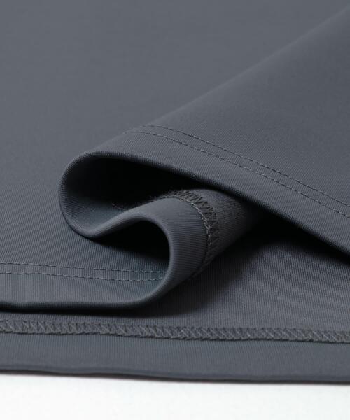 ITEMS URBANRESEARCH(アイテムズ アーバンリサーチ)の「調温機能 ストレッチダンボールプルオーバー(スウェット・メンズ・ブラック/ホワイト/チャコールグレー・LARGE/MEDIUM)」の18枚目の写真