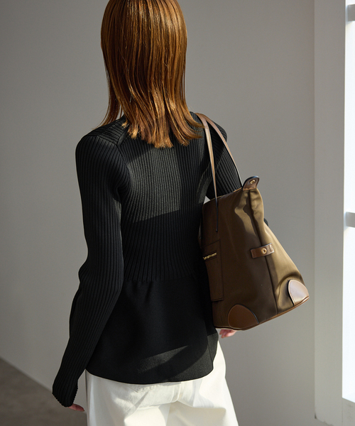 SLOBE IENA（スローブイエナ）の「《WEB限定/追加2》Vネックペプラムカーディガン（カーディガン/ボレロ・レディース・ブラック・FREE）」の11枚目の写真