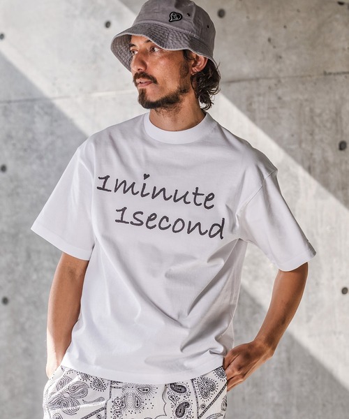 1minute 1second(ワンミニットワンセカンド)の「mt10278-7oz open-end cut & sewn (cursive big print) Tシャツ(1M26N210)(Tシャツ/カットソー・メンズ・ネイビー/ブラック/ホワイト×ブルー/ホワイト×ブラック・XL/L/M/S)」の10枚目の写真