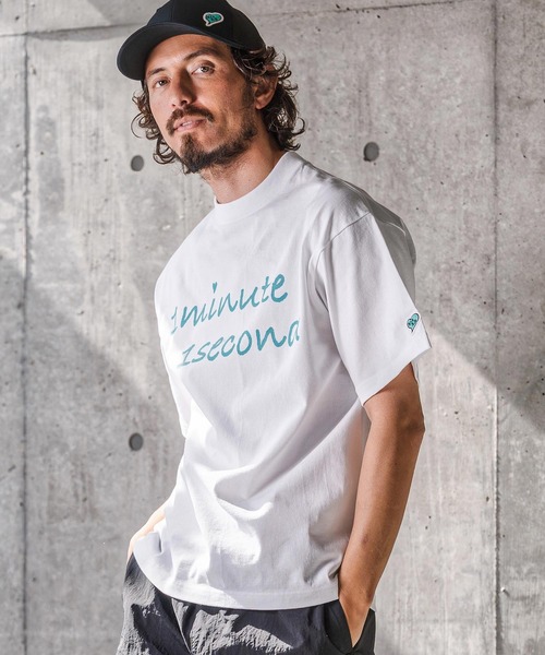 1minute 1second(ワンミニットワンセカンド)の「mt10278-7oz open-end cut & sewn (cursive big print) Tシャツ(1M26N210)(Tシャツ/カットソー・メンズ・ネイビー/ブラック/ホワイト×ブルー/ホワイト×ブラック・XL/L/M/S)」の13枚目の写真