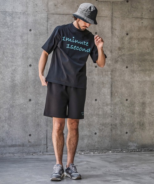 1minute 1second(ワンミニットワンセカンド)の「mt10278-7oz open-end cut & sewn (cursive big print) Tシャツ(1M26N210)(Tシャツ/カットソー・メンズ・ネイビー/ブラック/ホワイト×ブルー/ホワイト×ブラック・XL/L/M/S)」の19枚目の写真