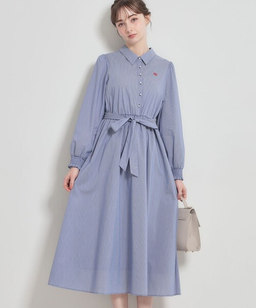 couture brooch（クチュールブローチ）の「【洗える】ロゴエンブロ シャツワンピース（ワンピース・レディース・ブルー系2/ブルー系7/ネイビー・38/36/42/40）」の2枚目の写真