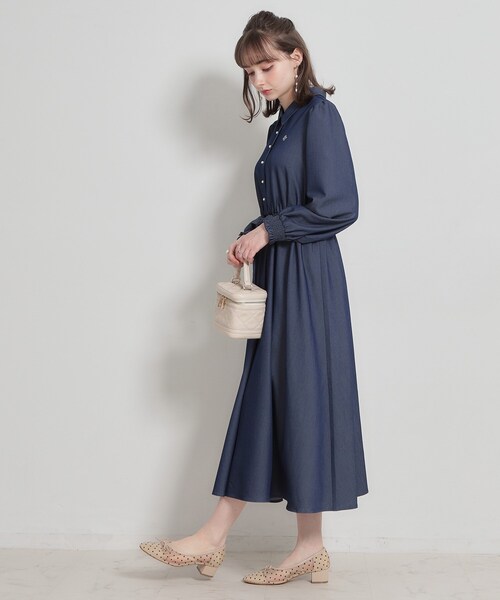 couture brooch（クチュールブローチ）の「【洗える】ロゴエンブロ シャツワンピース（ワンピース・レディース・ブルー系2/ブルー系7/ネイビー・38/36/42/40）」の9枚目の写真