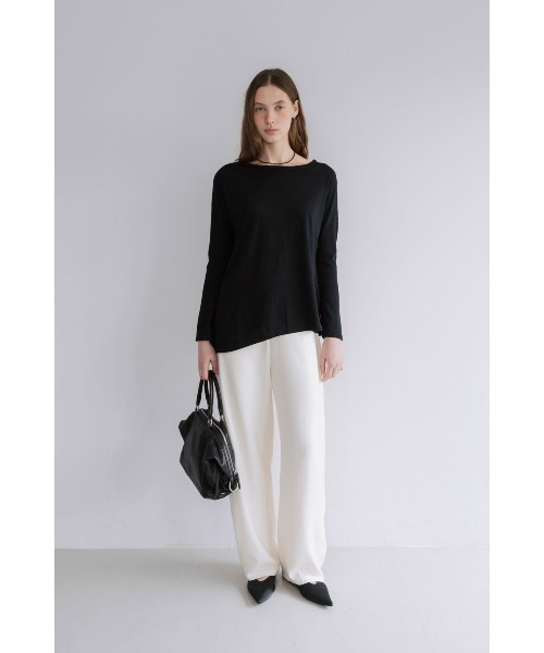 Studio Doe(スタジオドー)の「Studio Doe Asymmetrical Textured Pullover(Tシャツ/カットソー・レディース・ブラック・MEDIUM/SMALL)」の3枚目の写真