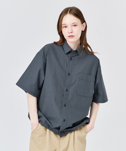 WETTEMPT(ウィテンプト)の「MICRO CHECK S/S SHIRT / マイクロチェックS/Sシャツ(シャツ/ブラウス・メンズ・ブルー/ネイビー/ブラウン・SMALL/MEDIUM/LARGE)」の2枚目の写真
