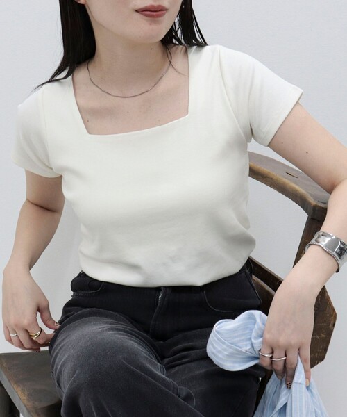 fredy emue（フレディエミュ）の「【@sora_522m企画】スクエアネックコンパクトTシャツ（Tシャツ/カットソー・レディース・オフホワイト/ブラック/カーキ・38）」の15枚目の写真