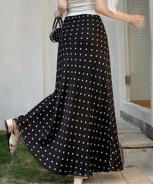 AMAJI（アマジ）の「サテンドットスカート（スカート・レディース・ブラック/ホワイト・X-LARGE/LARGE/MEDIUM/SMALL）」の4枚目の写真