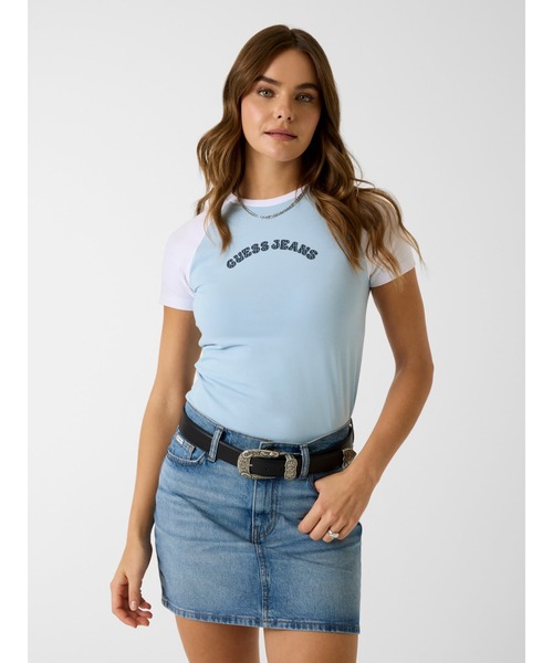 GUESS JEANS(ゲスジーンズ)の「GUESS JEANS SLIM Raglan Piping Tee Tシャツ ロゴTシャツ(Tシャツ/カットソー・レディース・ライトブルー/ホワイト/ブラック・SMALL/X-SMALL/LARGE/MEDIUM)」の1枚目の写真