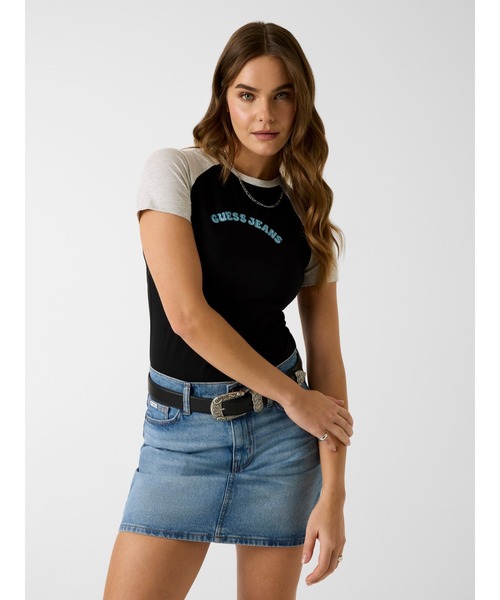 GUESS JEANS(ゲスジーンズ)の「GUESS JEANS SLIM Raglan Piping Tee Tシャツ ロゴTシャツ(Tシャツ/カットソー・レディース・ライトブルー/ホワイト/ブラック・SMALL/X-SMALL/LARGE/MEDIUM)」の3枚目の写真