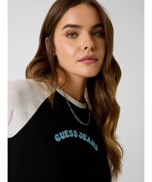 GUESS JEANS(ゲスジーンズ)の「GUESS JEANS SLIM Raglan Piping Tee Tシャツ ロゴTシャツ(Tシャツ/カットソー・レディース・ライトブルー/ホワイト/ブラック・SMALL/X-SMALL/LARGE/MEDIUM)」の8枚目の写真