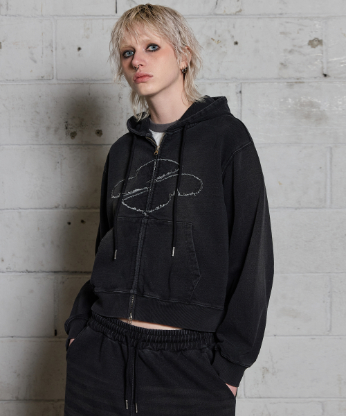 HOODHOOD(フッドフッド)の「クローバーロゴアプリケウォッシングデニムフードジップアップブラック(パーカー・レディース・その他・1/2/3)」の3枚目の写真