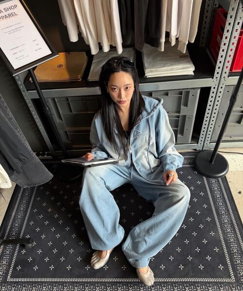 HOODHOOD(フッドフッド)の「クローバーロゴアプリケウォッシングデニムフードジップアップブラック(パーカー・レディース・その他・1/2/3)」の9枚目の写真