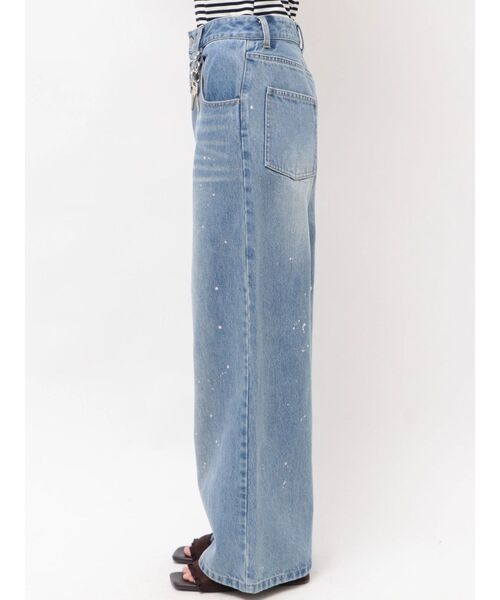 CALNAMUR（カルナムール）の「キーチャームデニムパンツ（デニムパンツ・レディース・ブラック/ブルー・SMALL/MEDIUM）」の6枚目の写真