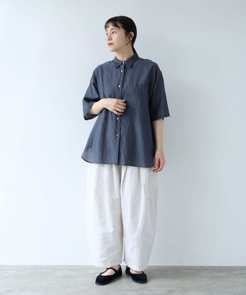 yuni(ユニ )の「Ra/R/Ny oversized plain half sleeves shirt(シャツ/ブラウス・レディース・ライラック/チャコールグレー・FREE)」の9枚目の写真