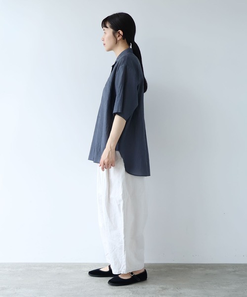 yuni(ユニ )の「Ra/R/Ny oversized plain half sleeves shirt(シャツ/ブラウス・レディース・ライラック/チャコールグレー・FREE)」の10枚目の写真