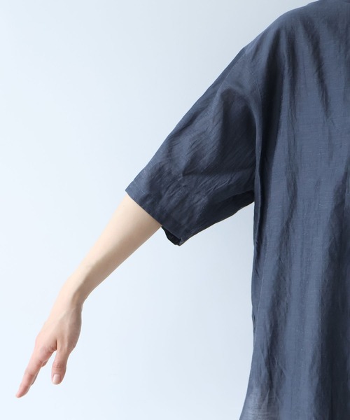 yuni(ユニ )の「Ra/R/Ny oversized plain half sleeves shirt(シャツ/ブラウス・レディース・ライラック/チャコールグレー・FREE)」の22枚目の写真