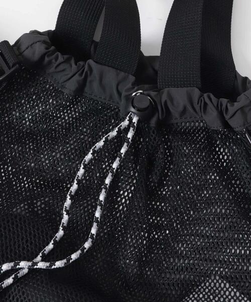 EKAL(エカル)の「TINY GARDEN PRODUCTS ストロール2WAYメッシュバッグ(ハンドバッグ・レディース・ブラック/グレー・ONE)」の7枚目の写真