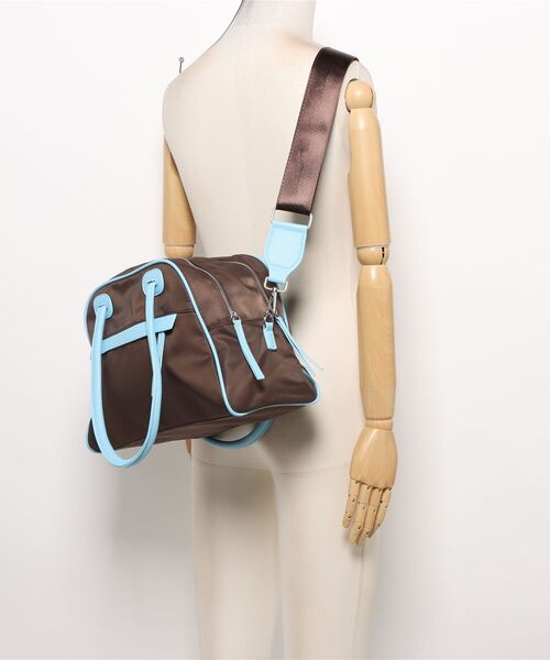 ammy.（エイミードット）の「【 ammy. / エイミードット 】 ナイロン コンビ 2WAY ボストン バッグ（ボストンバッグ・レディース・ブラウン/ブラック・FREE）」の3枚目の写真