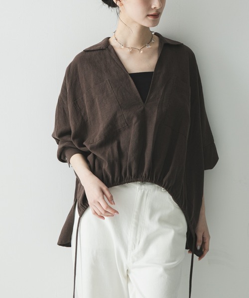 URBAN RESEARCH（アーバンリサーチ）の「ラミーレーヨンギャザーヘムシャツ（シャツ/ブラウス・レディース・レッド系その他/ブラウン/オフホワイト・FREE）」の13枚目の写真