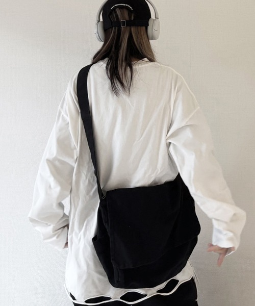 YACA(ヤーカ)の「cotton shoulder bag/コットンショルダーバッグ【unisex item】(ショルダーバッグ・レディース・ブラック/カーキ・FREE)」の1枚目の写真