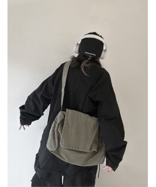 YACA(ヤーカ)の「cotton shoulder bag/コットンショルダーバッグ【unisex item】(ショルダーバッグ・レディース・ブラック/カーキ・FREE)」の6枚目の写真