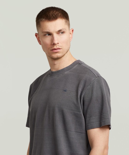 G-STAR(ジースター)の「Washed Jacquard T-Shirt/ウォッシュド加工ジャガードTシャツ(Tシャツ/カットソー・メンズ・グリーン系その他/グレー系その他/ブルー系その他・X-SMALL/MEDIUM/SMALL/LARGE/X-LARGE)」の16枚目の写真