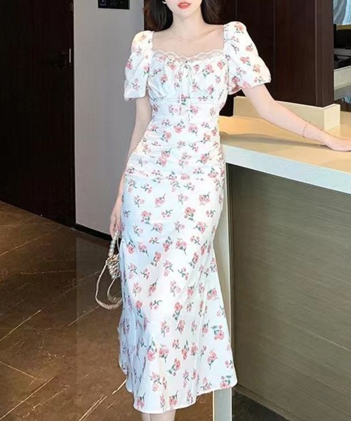 SallyLunn(サリーラン)の「フラワーパフスリーブフィットワンピース(ワンピース・レディース・ホワイト・MEDIUM/LARGE)」の6枚目の写真