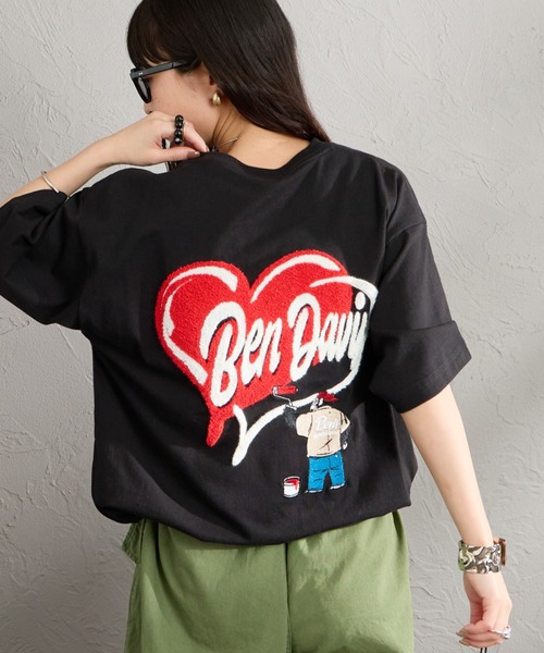 BEN DAVIS（ベンデイビス）の「【WEB限定】[BEN DAVIS/ベンデイビス] HEART CHENILLE バック刺繍デザイン ショートスリーブTシャツ（Tシャツ/カットソー・レディース・ホワイト/ネイビー/ブラック・XL/M/L）」の2枚目の写真