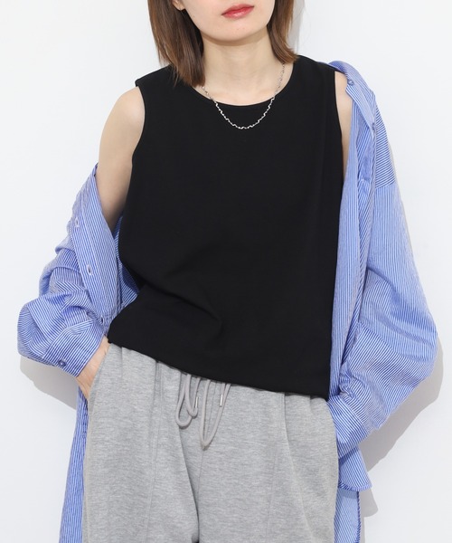 Arinomama(アリノママ)の「Arinomama 飾りタグ サイドスリット タンクトップ 200g 32sフライス編み(タンクトップ・レディース・カーキ/ブラック/ホワイト・FREE)」の11枚目の写真