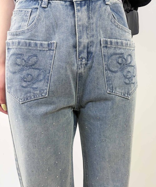 frunco(フランコ)の「【ZOZOTOWN限定】ポケット刺繍ラインストーンデニムパンツ(デニムパンツ・レディース・ブルー・FREE)」の4枚目の写真