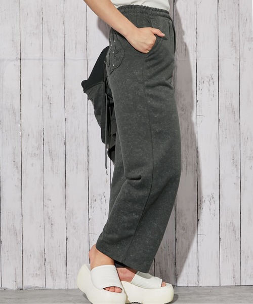 GORGE(ゴージ)の「《ピグメント風・ワイド》スウェットパンツ/ストリート/春秋冬/全3色(スウェットパンツ・レディース・アイボリー/ブラック/チャコール・F)」の18枚目の写真
