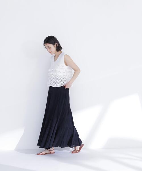 NATURAL BEAUTY BASIC(ナチュラルビューティーベーシック)の「Vネック透かし編みフリルニット(ニット/セーター・レディース・レッド/キャメル/オフホワイト・フリ-)」の14枚目の写真