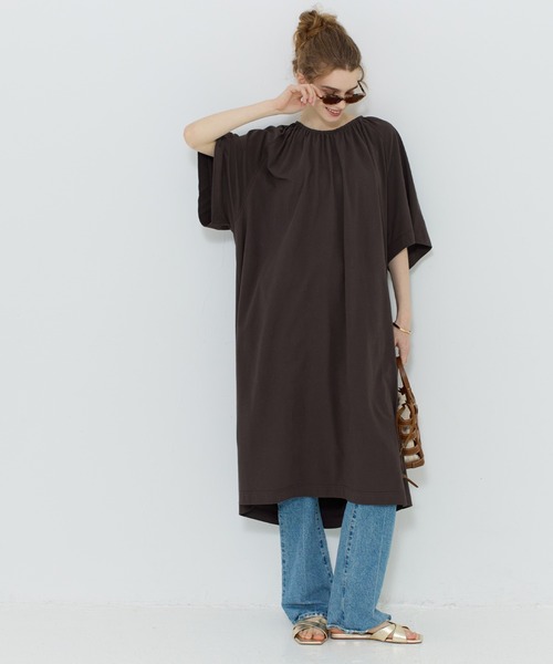 coca(coca)(コカ)の「カットバックリボンギャザーワンピース(ワンピース・レディース・ダークブラウン/ブラック・L/M)」の14枚目の写真