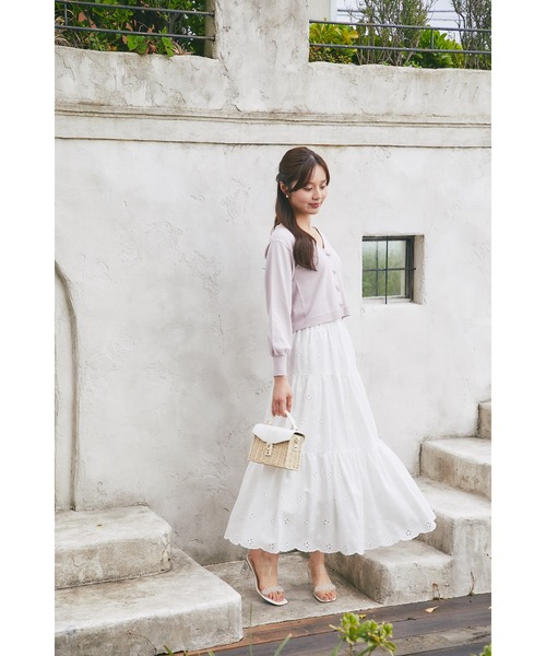 tocco closet(トッコ クローゼット)の「リボンビジュー釦Vネックニットカーディガン(カーディガン/ボレロ・レディース・ネイビー/ラベンダー/オフホワイト/レモンイエロー・M)」の19枚目の写真