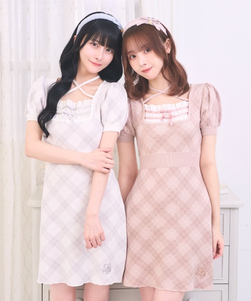 LAFARY（ラファリー）の「レイヤードチェックニットワンピ（ワンピース・レディース・ピンクベージュ/グレー/ホワイト・FREE）」の18枚目の写真