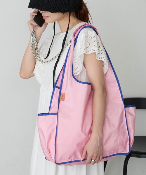 BONLECILL Marche（ボンルシールマルシェ）の「【BONLECILL Marche】《折りたたみ》バイカラーカラフルエコバッグ（エコバッグ/サブバッグ・レディース・ライトブルー/ミント/ピンク/ライトピンク/ライトグリーン/ブラウン・FREE）」の6枚目の写真