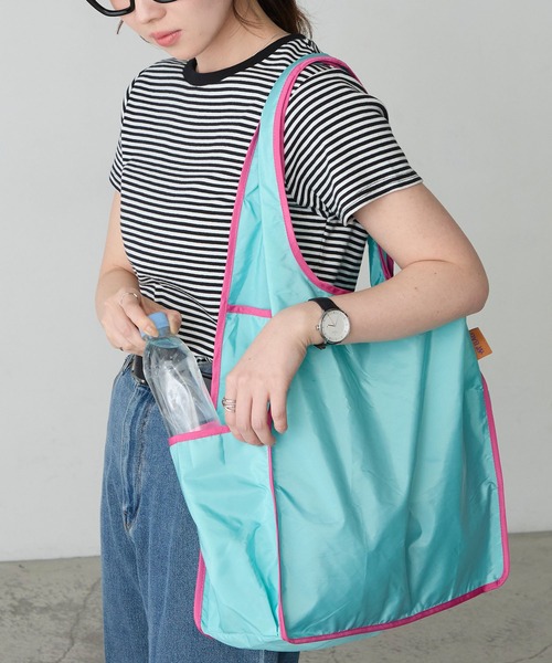 BONLECILL Marche（ボンルシールマルシェ）の「【BONLECILL Marche】《折りたたみ》バイカラーカラフルエコバッグ（エコバッグ/サブバッグ・レディース・ライトブルー/ミント/ピンク/ライトピンク/ライトグリーン/ブラウン・FREE）」の3枚目の写真