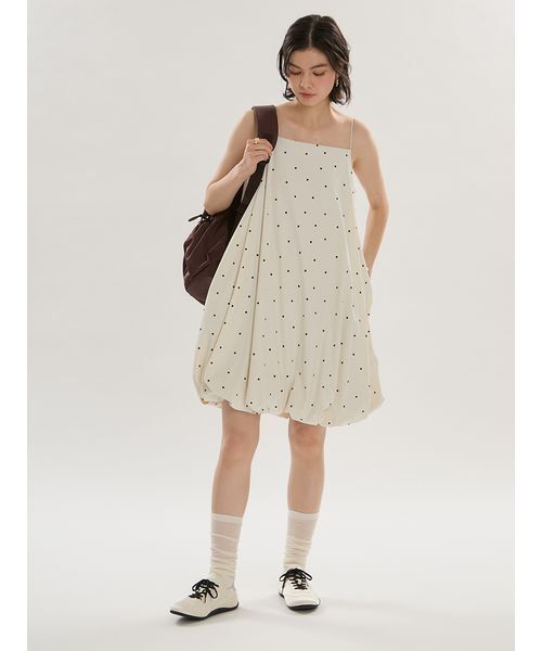 emmi(エミ)の「バルーンミニワンピース(ワンピース・レディース・ドット/ブラック・1/0)」の4枚目の写真