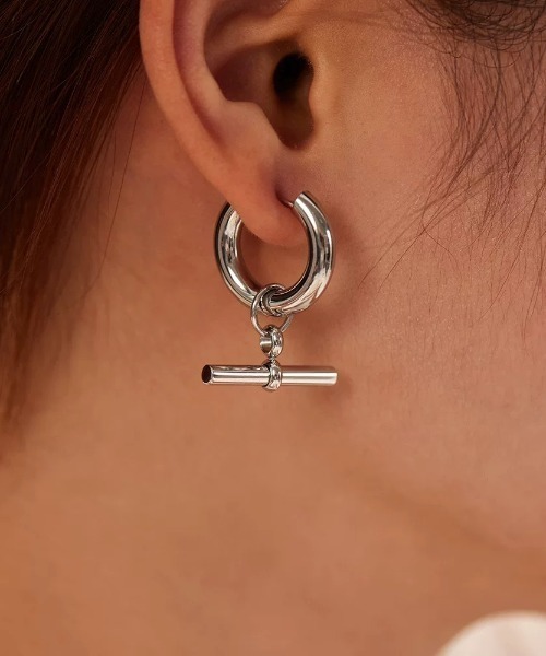 E&C closet…(イーアンドシークローゼット)の「2wayチェーンピアス(ピアス(両耳用)・レディース・シルバー/ゴールド・FREE)」の1枚目の写真