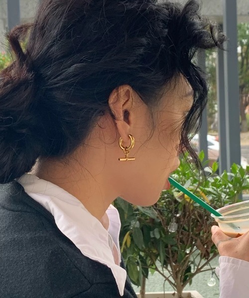 E&C closet…(イーアンドシークローゼット)の「2wayチェーンピアス(ピアス(両耳用)・レディース・シルバー/ゴールド・FREE)」の4枚目の写真