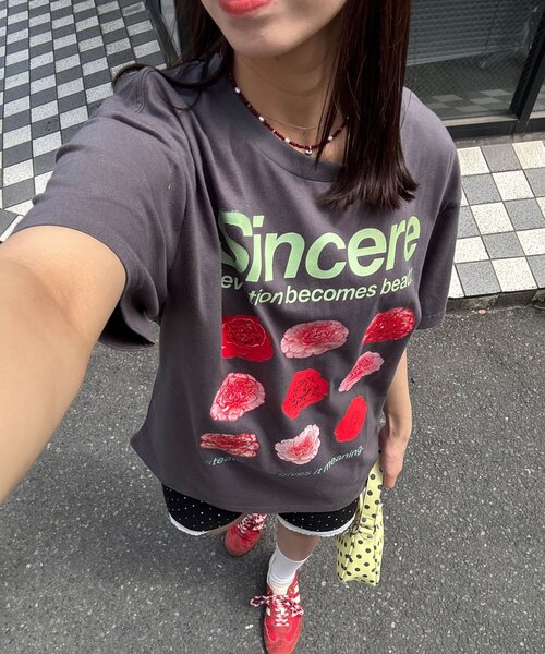 CIAOPANIC(チャオパニック)の「モチーフコレクションTee(Tシャツ/カットソー・レディース・ブルー系その他/グレー系その他2/グレー系その他3/ホワイト/ホワイト系その他/ホワイト系その他3/グレー系その他/ブルー系その他2/ブルー系その他3/グレー/ブルー/ホワイト系その他2・ONE SIZE)」の6枚目の写真