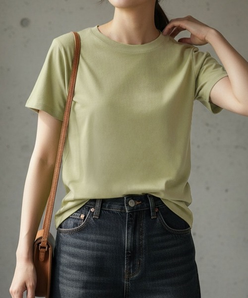LOWO(ロワ)の「【全20色 / 65kgまで対応】高弾力 限界ストレッチ上品クルーネックTシャツ(Tシャツ/カットソー・レディース・スカイブルー/ネイビー/チャコールグレー/ターコイズブルー/レッド/イエロー/グレー/ピンク/ブラック/グリーン系その他/アクア/ライトピンク/モカ/オフホワイト/ダークブラウン/ミント/ブルー/ブラウン/ラベンダー/グレイッシュベージュ・FREE)」の10枚目の写真