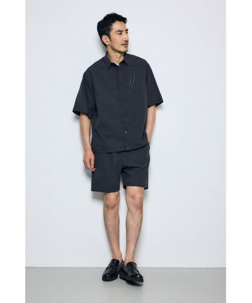 AZUL by moussy（アズールバイマウジー）の「テックジャガードアクション半袖シャツ（シャツ/ブラウス・メンズ・ブラウン/ブラック/カーキ・LARGE/MEDIUM）」の20枚目の写真