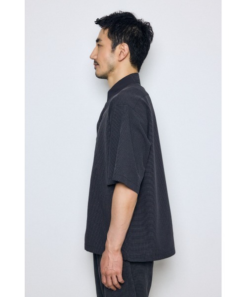 AZUL by moussy（アズールバイマウジー）の「テックジャガードアクション半袖シャツ（シャツ/ブラウス・メンズ・ブラウン/ブラック/カーキ・LARGE/MEDIUM）」の22枚目の写真