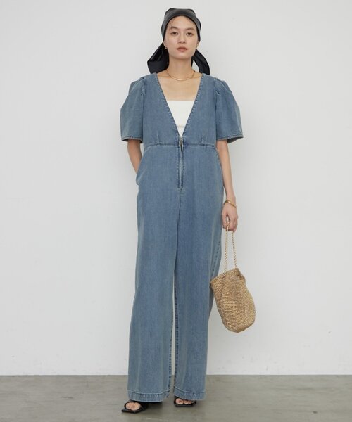 LOUNGEDRESS（ラウンジドレス）の「デニムパフオールインワン（つなぎ/オールインワン・レディース・ブルー・SMALL/MEDIUM）」の2枚目の写真