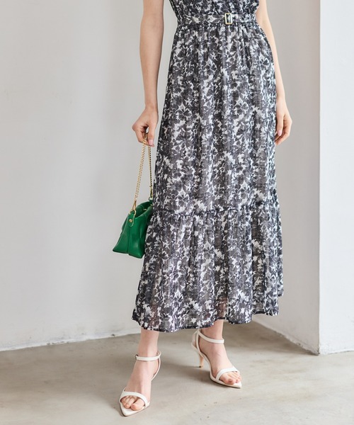 12Twelve Agenda(トゥエルブ アジェンダ)の「カシュクール花柄ロングワンピース(ワンピース・レディース・ブラック/サックスブルー・M)」の17枚目の写真