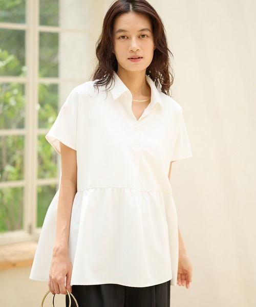 Elura(エルーラ)の「汗ジミ軽減スキッパーシャツ≪汗ジミ軽減&UVケア≫/912407(シャツ/ブラウス・レディース・オフホワイト/ネイビー/チャコールグレー/ブルー・FREE)」の8枚目の写真